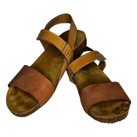 otBt "Off The Beaten Track" Forever collection Sandals Tan Size 9 - Picture 8 of 8